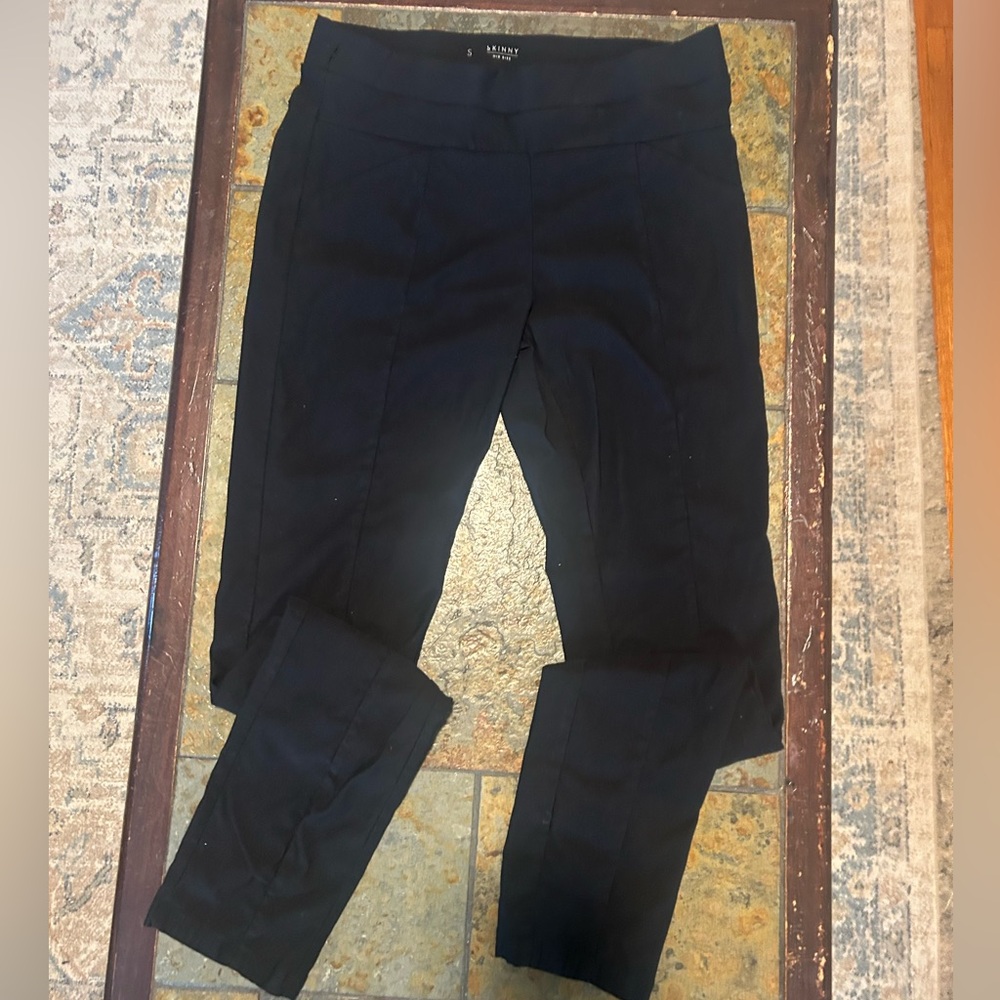 Simply Vera by Vera Wang Stylish Black ankle Pants